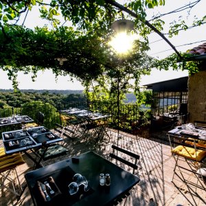 Photo 0 - Restaurant vue exceptionnelle à Venasque - La terrasse