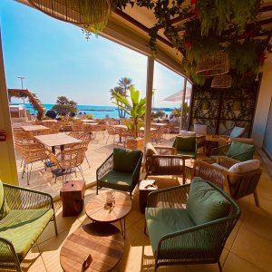 Photo 1 - Seaside restaurant - 