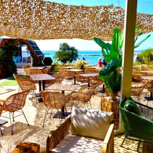 Photo 5 - Seaside restaurant - 
