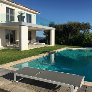 Photo 0 - Sheltered terrace with sea, garden and swimming pool views - Terrasse couverte et piscine 10x5 m