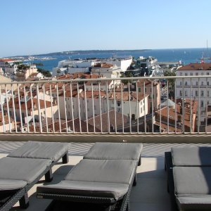 Photo 9 - Grande terrasse sur le toit, vue mer - La terrasse