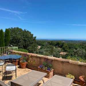 Photo 15 - Maison Familiale Provençale - Grande Piscine - Vue Mer - Vue depuis la terrasse provençale