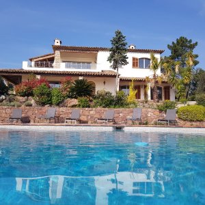 Photo 1 - Superbe villa vue baie de Cannes  - Vue villa et piscine