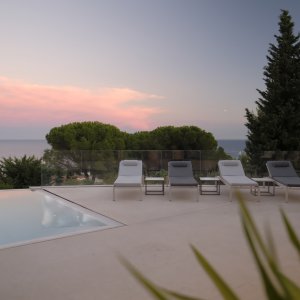 Photo 9 - Beautiful villa close to Monaco - La terrasse au soir