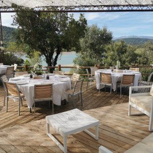 Photo 3 - Wide Space for a Chic and Intimate Outdoor Meeting - Façon table ronde