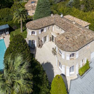 Photo 2 - Villa luxueuse et lumineuse en pierres 360 m²  - Le domaine avec la piscine