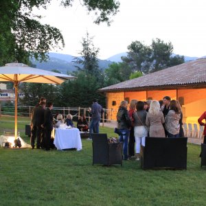 Photo 10 - Dinner and Equestrian Show at the Manège de Xénophon - Cocktail de mariage dans le jardin