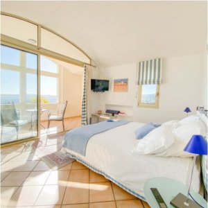 Photo 21 - Large Villa with Pool and Sea Views - Chambre 2