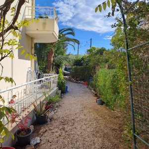 Photo 3 - Jardin à 50m de la plage de Cannes - Une allée à partir d'une entrée privée 