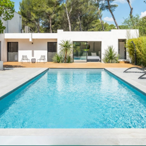 Photo 0 - Villa moderne avec jardin d'hiver exotique - face maison et piscine 