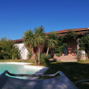 Photo 1 - Cadre bucolique avec piscine  - La maison et la piscine