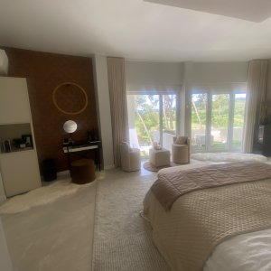 Photo 39 - Villa design avec vue panoramique  - Suite parentale  machine Nespresso et coiffeuse 