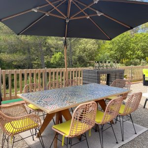 Photo 3 - Terrasse 80 m² avec piscine et parc 4000 m² - Espace repas extérieur