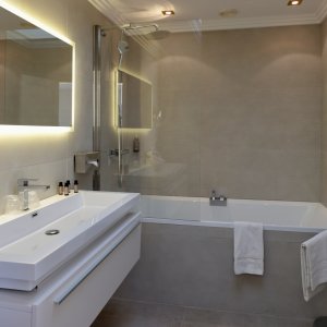 Photo 19 - Appartement 100 m² avec terrasse 100 m² vue mer   - Salle de bain 1
