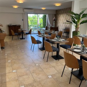 Photo 32 - Appartement 100 m² avec terrasse 100 m² vue mer   - Salle Petit-dejeuner