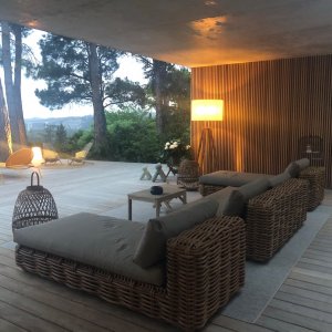 Photo 7 - Villa avec piscine et une belle vue - Salon extérieur