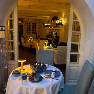 Photo 6 - Superbe Restaurant jardin au cœur de Saint Tropez  - La salle