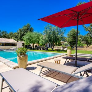 Photo 9 - Golfe de St Tropez Villa provençale  entre les vignobles des châteaux St Maur et  Châteaux  St Marc  - terrasse piscine