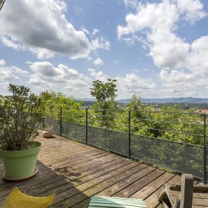 Photo 3 - Large room and two terraces with panoramic views - Vue sur monts du lyonnais et espace boisé en contrebas de la villa
