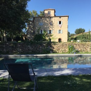 Photo 4 - Château familial dans domaine viticole d’exception - Le domaine et la piscine