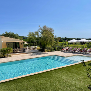 Photo 2 - Bastide avec piscine au coeur des vignes - La maison et la piscine