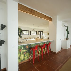 Photo 10 - 750 m² farmhouse with heated swimming pool, sea view - Bar cuisine avec accès salon