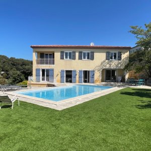 Photo 2 - Villa with swimming pool and sea view - L'ensemble villa et piscine