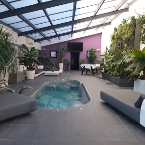 Photo 36 - Luxurious loft - pool/spa, garden, cinema room and high-end entertainment - 