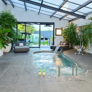 Photo 9 - Luxurious loft - pool/spa, garden, cinema room and high-end entertainment - 