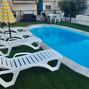 Photo 4 - Terrasse avec piscine Salon palette tonelle  - Terrasse et piscine