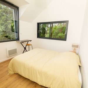 Photo 4 - Rent for the day or over several days - wooden house 190m² - 12 beds - Mareil-Marly (78) - Chambre Tour Eiffel 