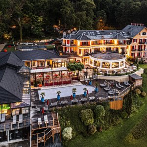 Photo 3 - Hôtel avec Spa sur les hauteurs du lac d'Annecy - Vue aérienne de l'Hôtel