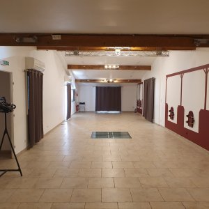 Photo 6 - Reception room - Salle vide 20x5 m avec une véranda de 20 m² 