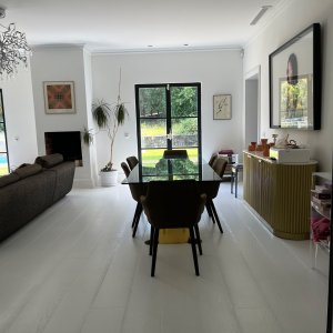 Photo 16 - Contemporary house with garden and swimming pool - Salon - Salle à manger