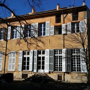 Photo 0 - 18th century private mansion in Aix en Provence - Façade en pierre sur le jardin