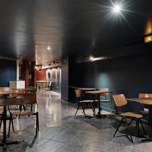 Photo 25 - Restaurant with stage - Salle privée en sous sol