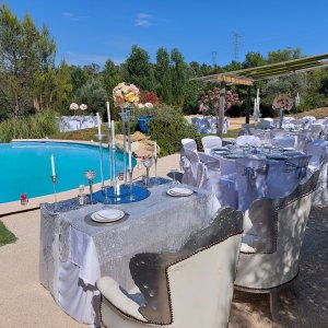 Photo 2 - Property rental (exterior) for weddings, events, family celebrations - tables avec vue sur la piscine