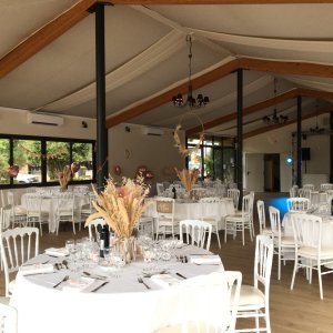 Photo 9 - Reception room in the middle of an equestrian center - La salle