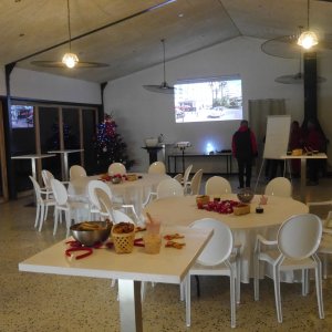 Photo 5 - Reception room on the banks of the Gardon - La salle