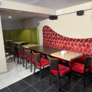 Photo 3 - Conference room - Table, banquette et chaises