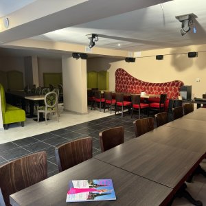 Photo 7 - Salle de conférences - Table, banquette et chaises