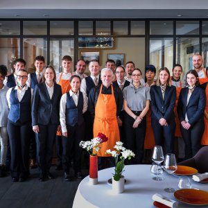 Photo 10 - Chalet Hôtel  Restaurant  - Une équipe professionnelle de 30 personnes au total pour un séjour d'exception.