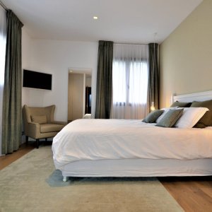 Photo 7 - Villa with swimming pool and jacuzzi - Chambre