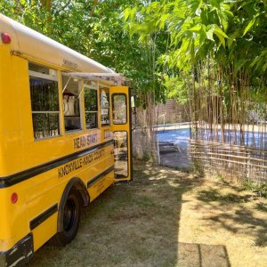 Photo 0 - Large grounds, swimming pool and food truck - Notre foodtruck américain et la piscine