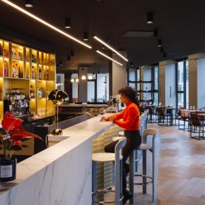 Photo 0 - Hôtel 4 étoiles Lyon Croix Rousse  - Espace du bar à cocktail et restaurant 