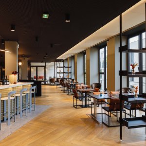 Photo 9 - Hôtel 4 étoiles Lyon Croix Rousse  - Espace du bar à cocktail et restaurant 