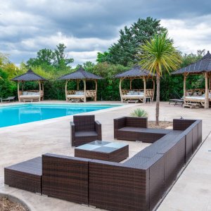 Photo 10 - Demeure avec parc, piscine et terrasses  - Salon piscine