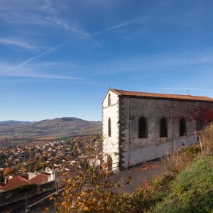 Photo 0 - Une chapelle devenue loft avec vue sur les volcans d'Auvergne - La chapelle et sa vue