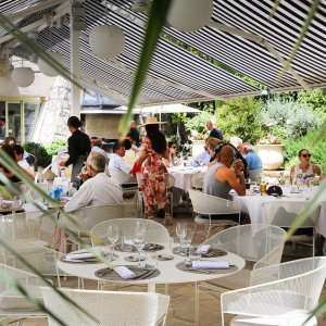 Photo 0 - Restaurant & terrasse niché dans les collines Vençoise - Restaurant - Terrasse
