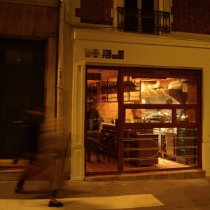 Photo 1 - New restaurant 12 seats, 30 standing places. Fully equipped kitchen. - Façade
